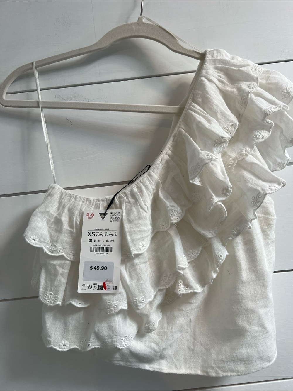 NWT Zara White One-Shoulder Ruffle one shoulder eyelet lace